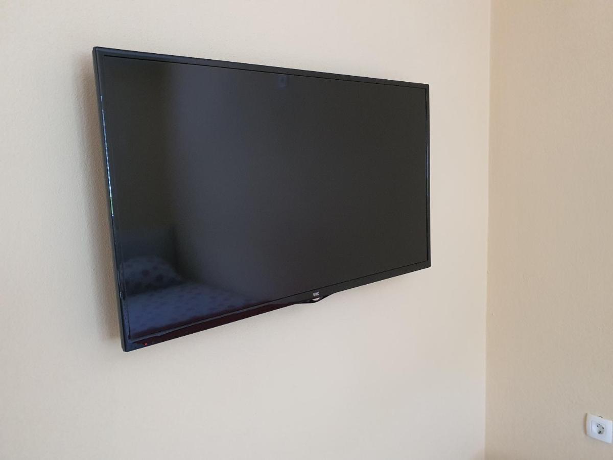 Apartman Tolosi Podgoriţa Exterior foto